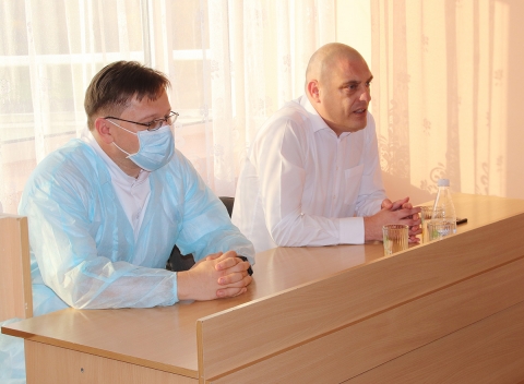Глава района Александр Горбачевский встретился с медработниками и обсудил актуальные вопросы