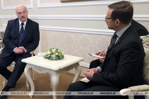 Лукашенко: Беларусь продолжит следовать в направлении укрепления мира и безопасности в Европе
