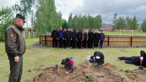 Как проходят в&nbsp;Костюковичском районе учебно-полевые сборы старшеклассников