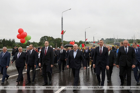 «Уже святое для гродненцев место» — Лукашенко открыл в Гродно новый мост через Неман