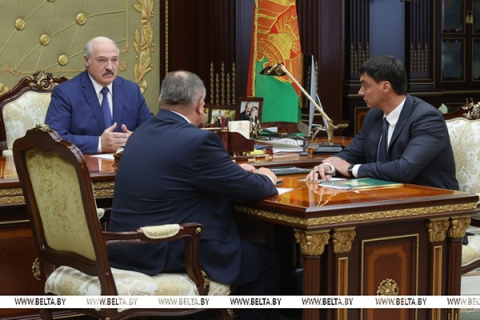 Лукашенко: с честных предпринимателей и бизнесменов не должен упасть ни один волос