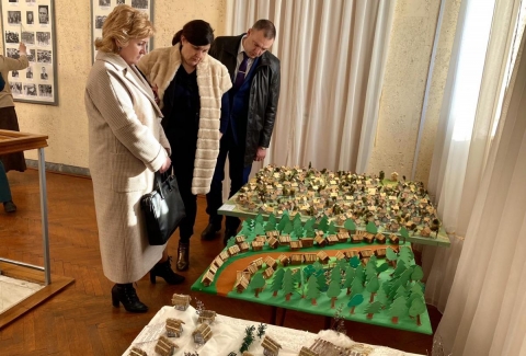 Глава Костюковичского района Александра Михеенко провела встречу с местными жителями