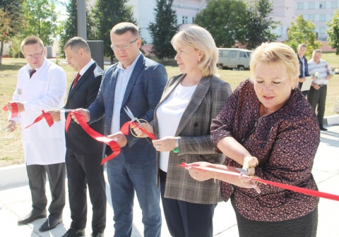 а территории Костюковичской центральной районной больницы установили криогенный газификатор для хранения сжиженных газов (медицинского кислорода)