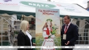Картина БЕЛТА к&nbsp;Году белорусской женщины передана Костюковичскому краеведческому музею