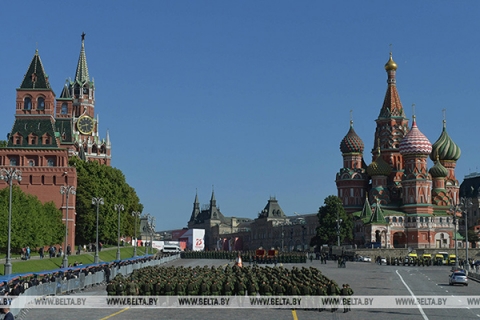 Лукашенко присутствует на параде Победы на Красной площади в Москве