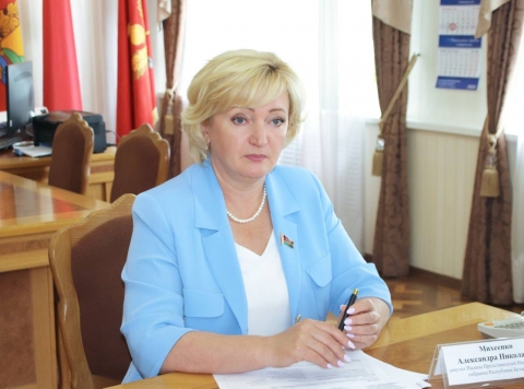Прием граждан и&nbsp;&laquo;прямую телефонную линию&raquo; провела Александра Михеенко в&nbsp;Костюковичах