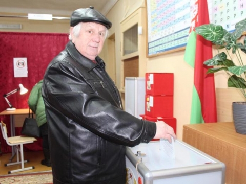 На Костюковичский участок для голосования  4 избиратели идут очень активно