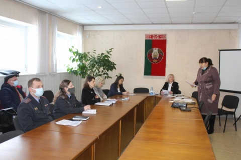 В общественно-политическом центре состоялось заседание районного координационного совета по реализации Декрета  18