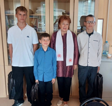 Белорусский Красный Крест оказал помощь детям и родителям в подготовке к школе