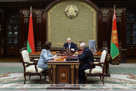 Лукашенко поручил оказать поддержку избиркомам и позаботиться об обеспечении безопасности их работы
