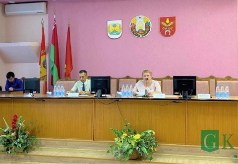 Внеочередная тридцать седьмая сессия Костюковичского районного Совета депутатов двадцать восьмого созыва прошла в зале заседаний райисполкома