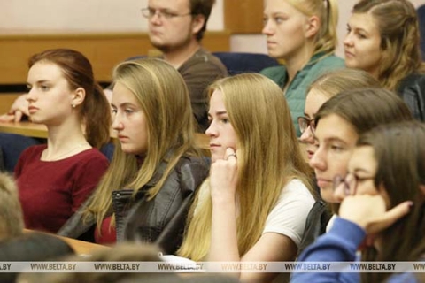 Необходимо повышать конкурентоспособность высшего образования Беларуси на мировом рынке — Карпенко